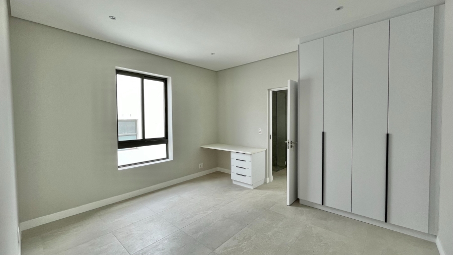 To Let 4 Bedroom Property for Rent in Croydon Gardens Estate Western Cape